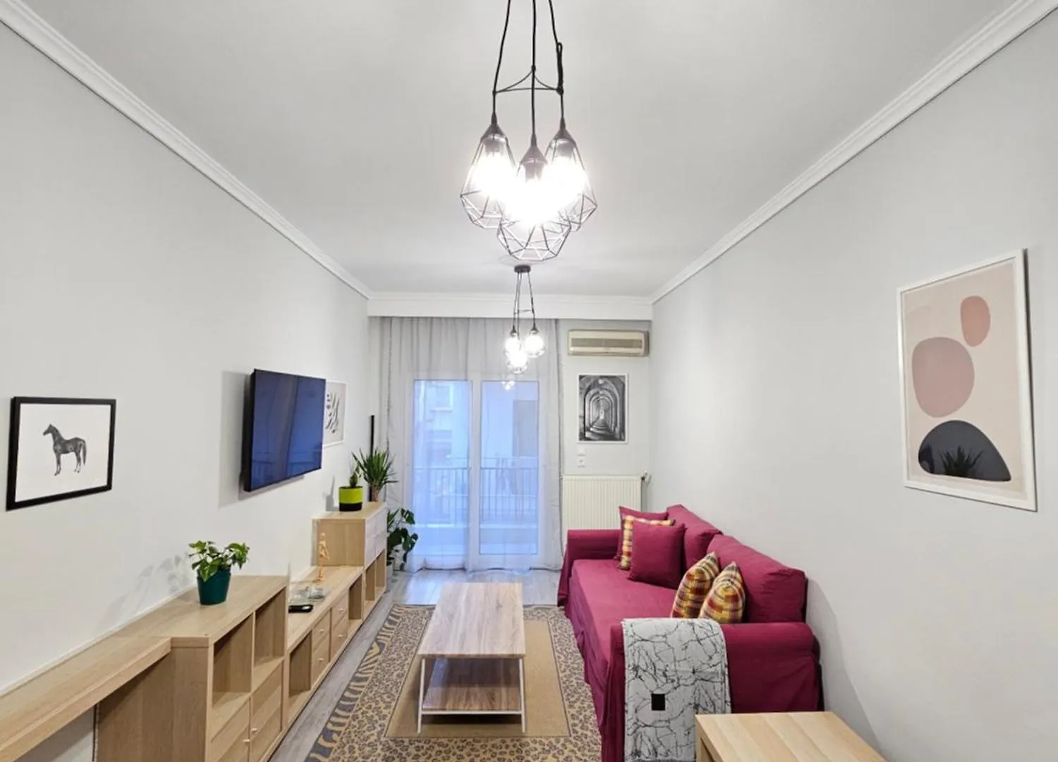 Yellow Kitchen Apartment, City Central Location elérhetőségei